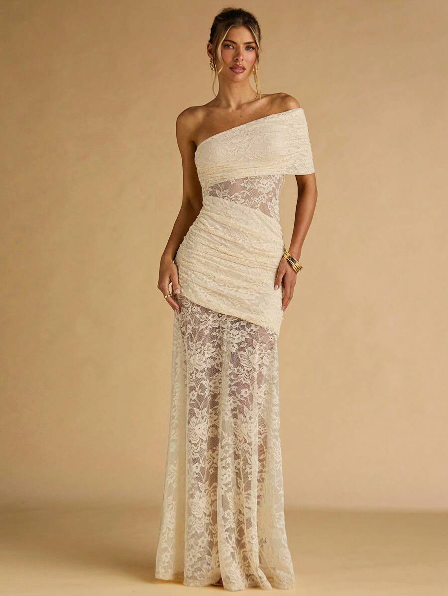 Alessia Lace Maxi Dress